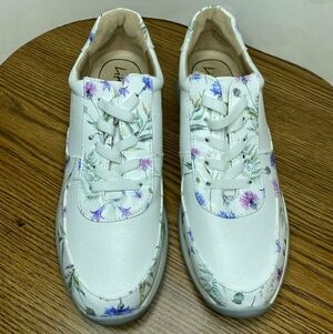 LifeStride Soft System Active Arch Horizon Womens Sneaker White Floral Size 9.5M
